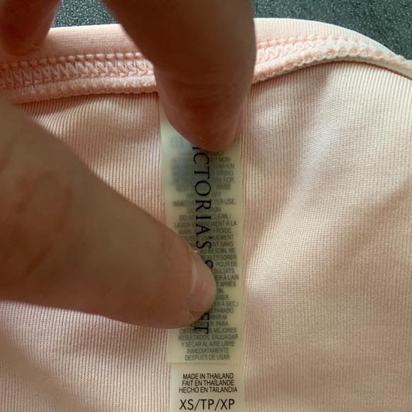 Victoria’s Secret 2 Piece Swimsuit in Light Pink XS Bottoms and 32B Top - Picture 4 of 4